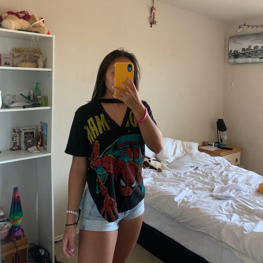 Spider-man v neck